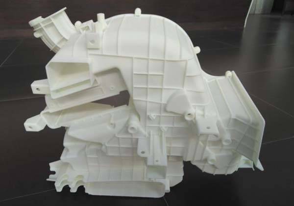 3D打印塑料材料 光敏樹脂與尼龍粉末性能對(duì)比